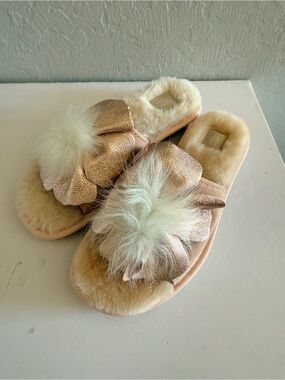 UGG Pretty Woman Slide Dream Catcher Collection